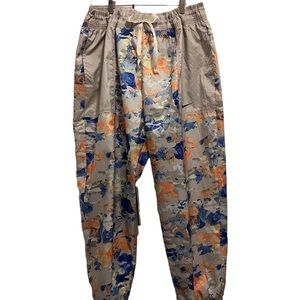 Nike Women’s XXL Tan, Floral Print Joggers